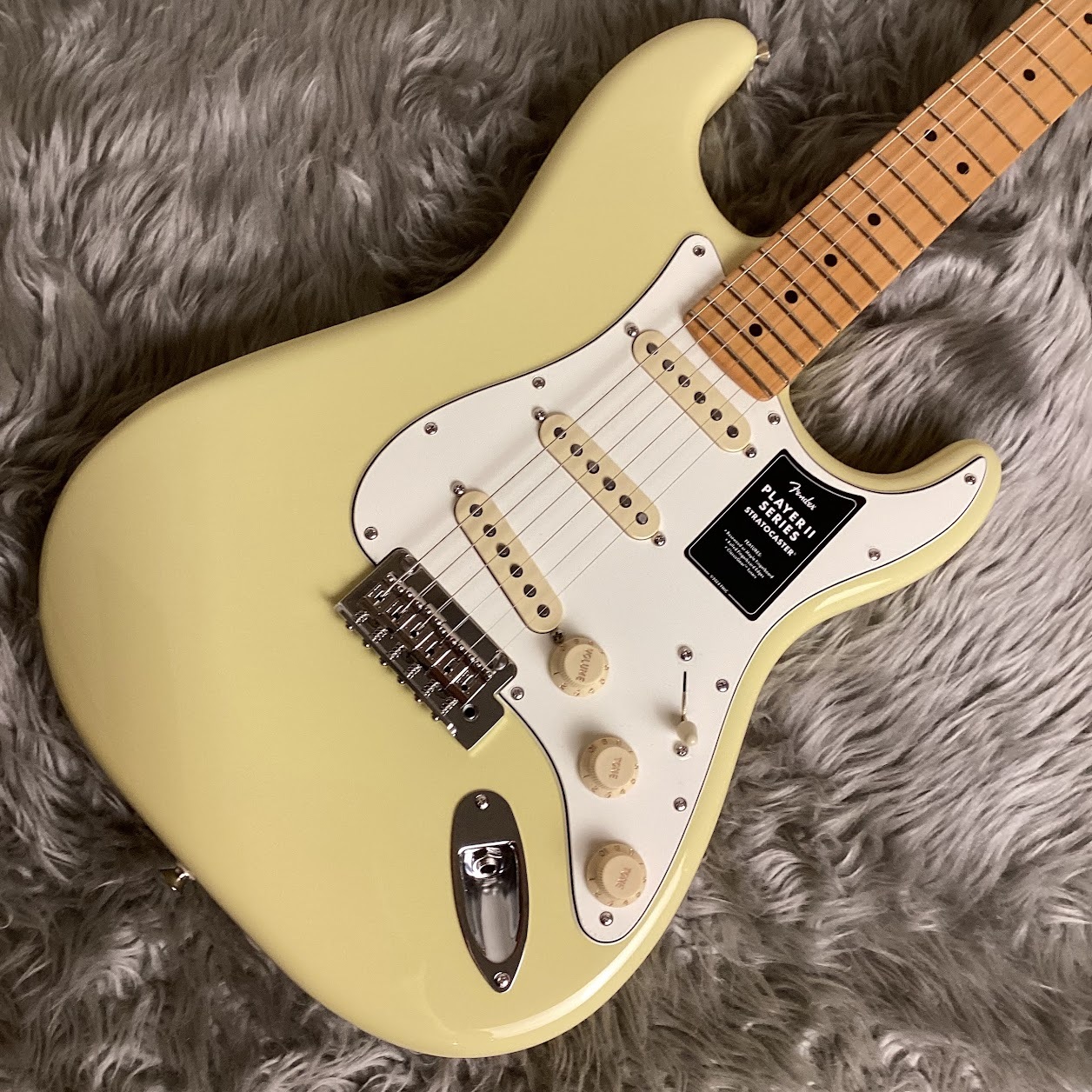 Fender Player II Stratocaster Hialeah Yellow エレキギター ストラト