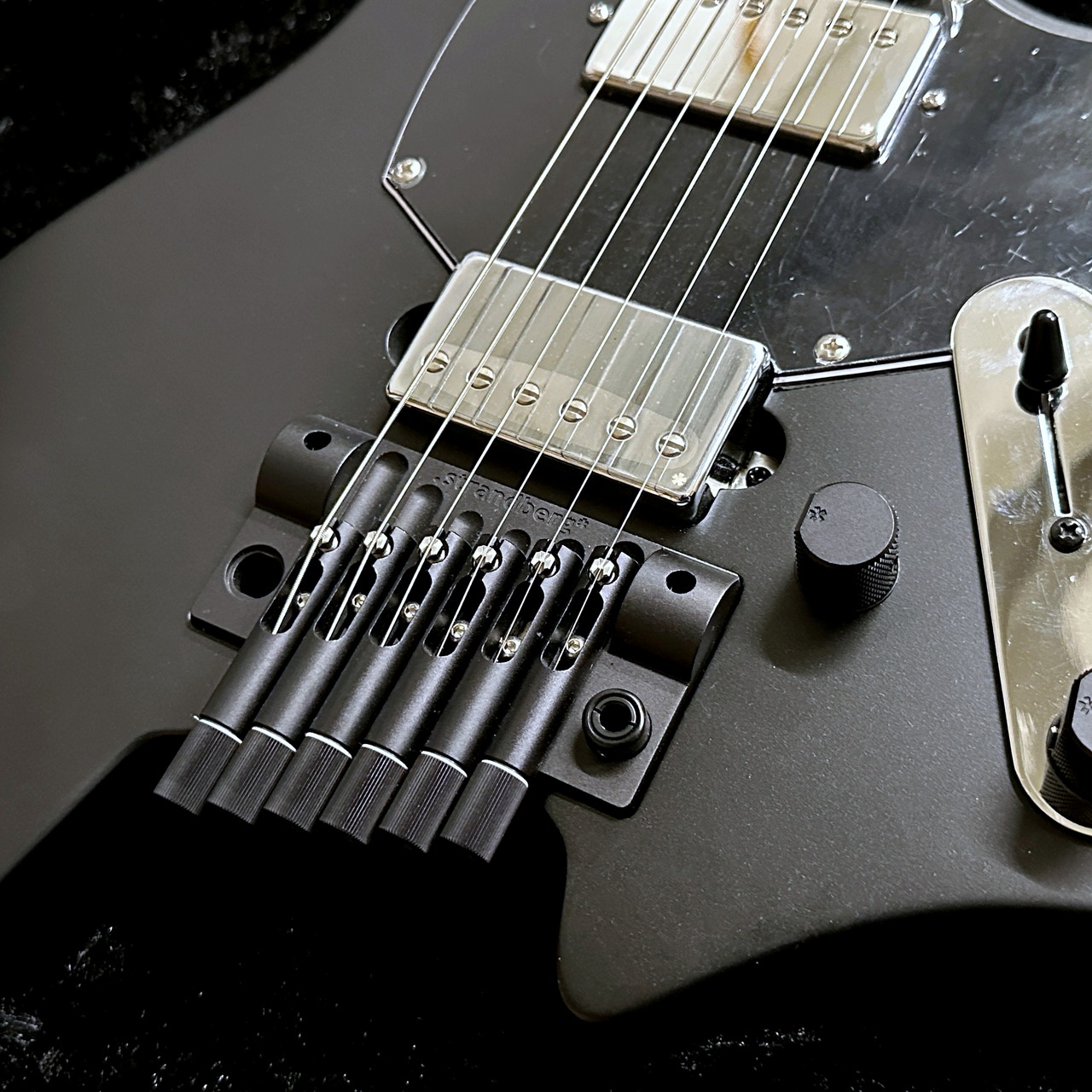 strandberg Salen Classic NX 6 Tremolo Black【アウトレット特価