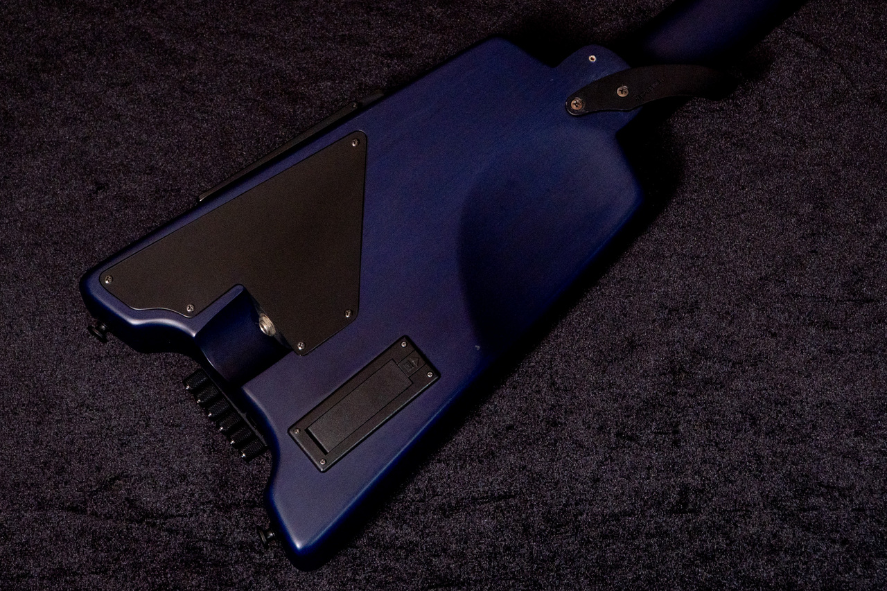 Steinberger Synapse SS-2F Custom Transparent Blue 2009 2.935kg