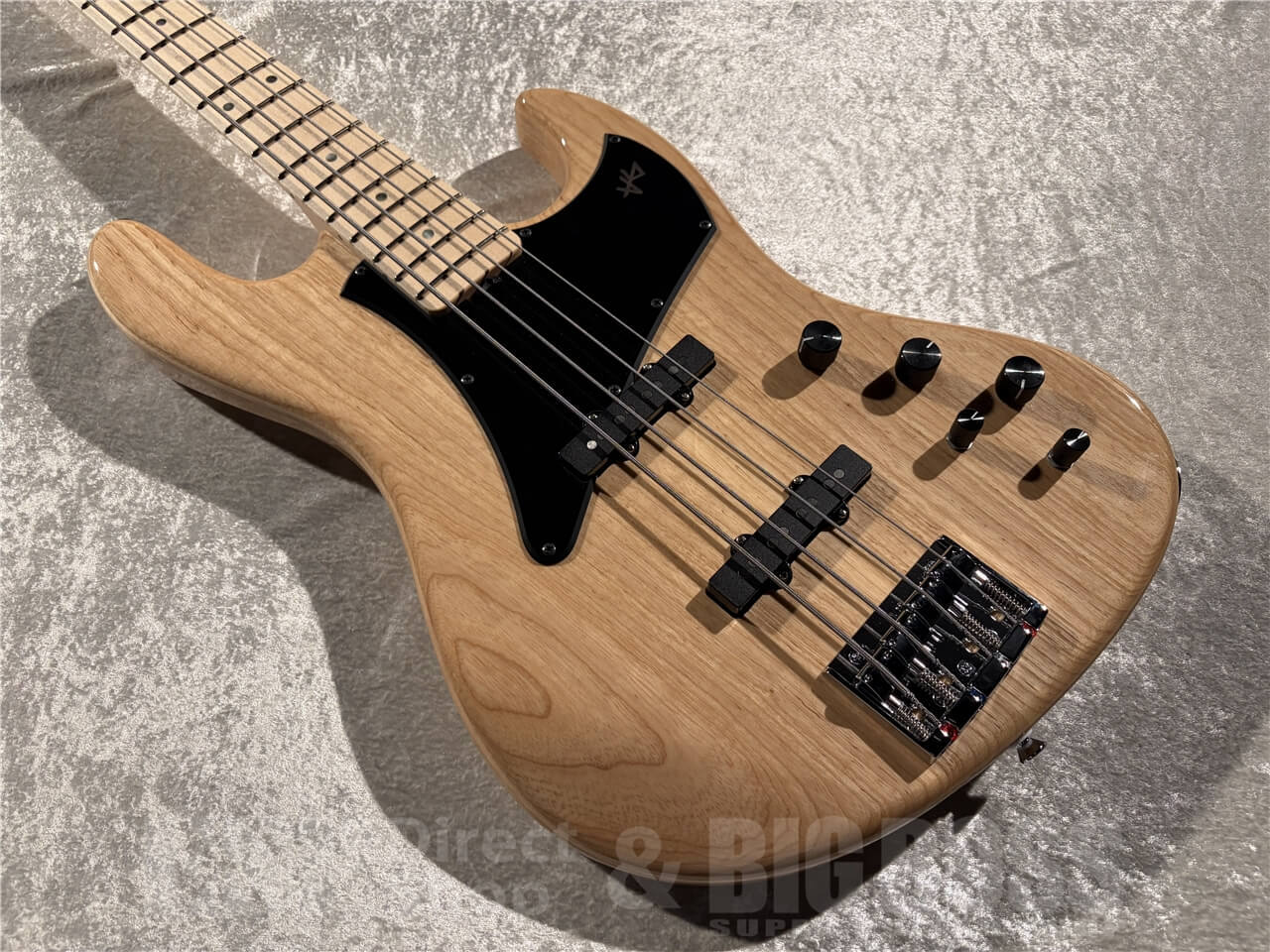 Vincita Versatilità-4st ASH (CN)（新品/送料無料）【楽器検索