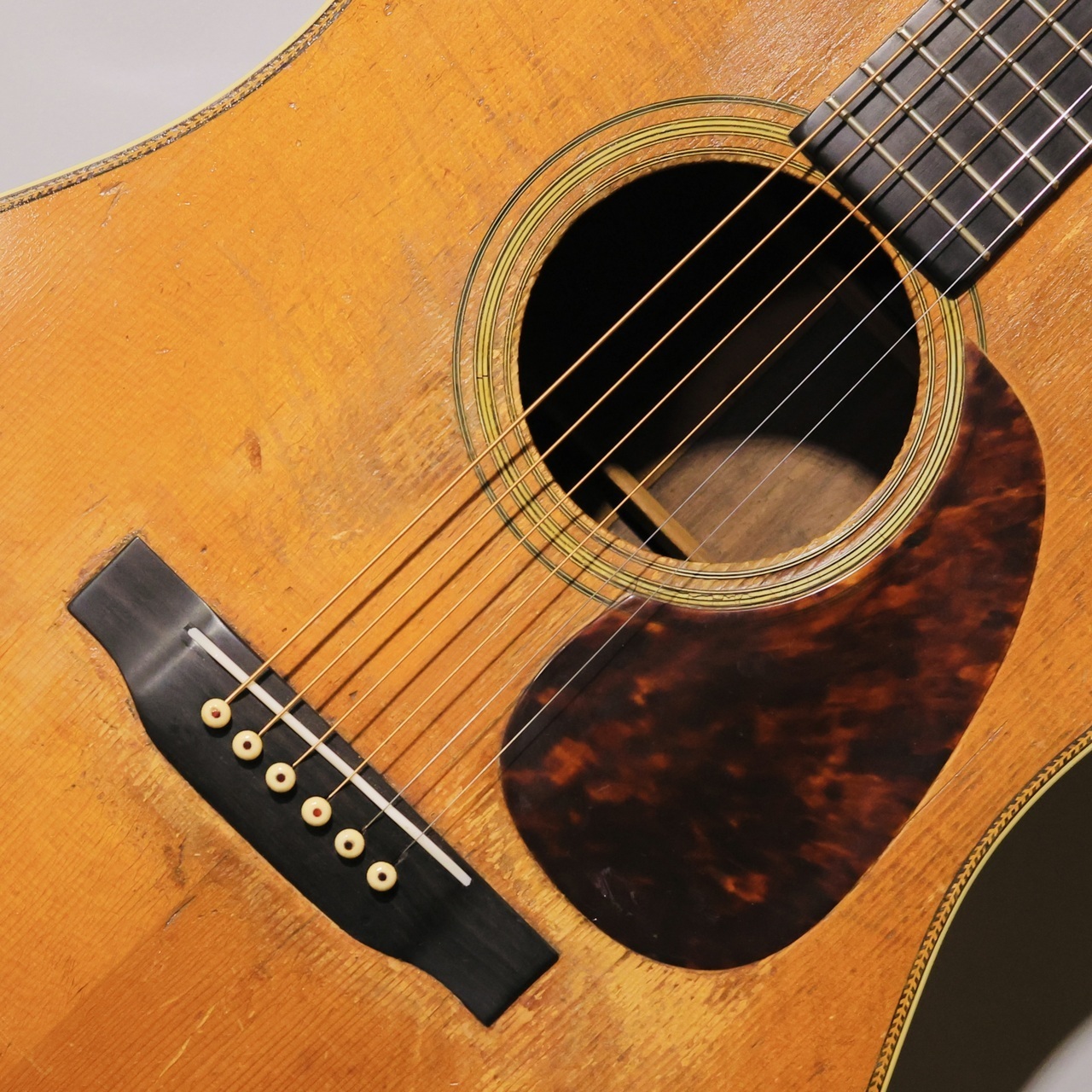 ローズウッド単板削り出しのマーチン Dモデル用ピックガード Martin D-28 '1944【超貴重品!ヴィンテージブラジリアンローズウッド