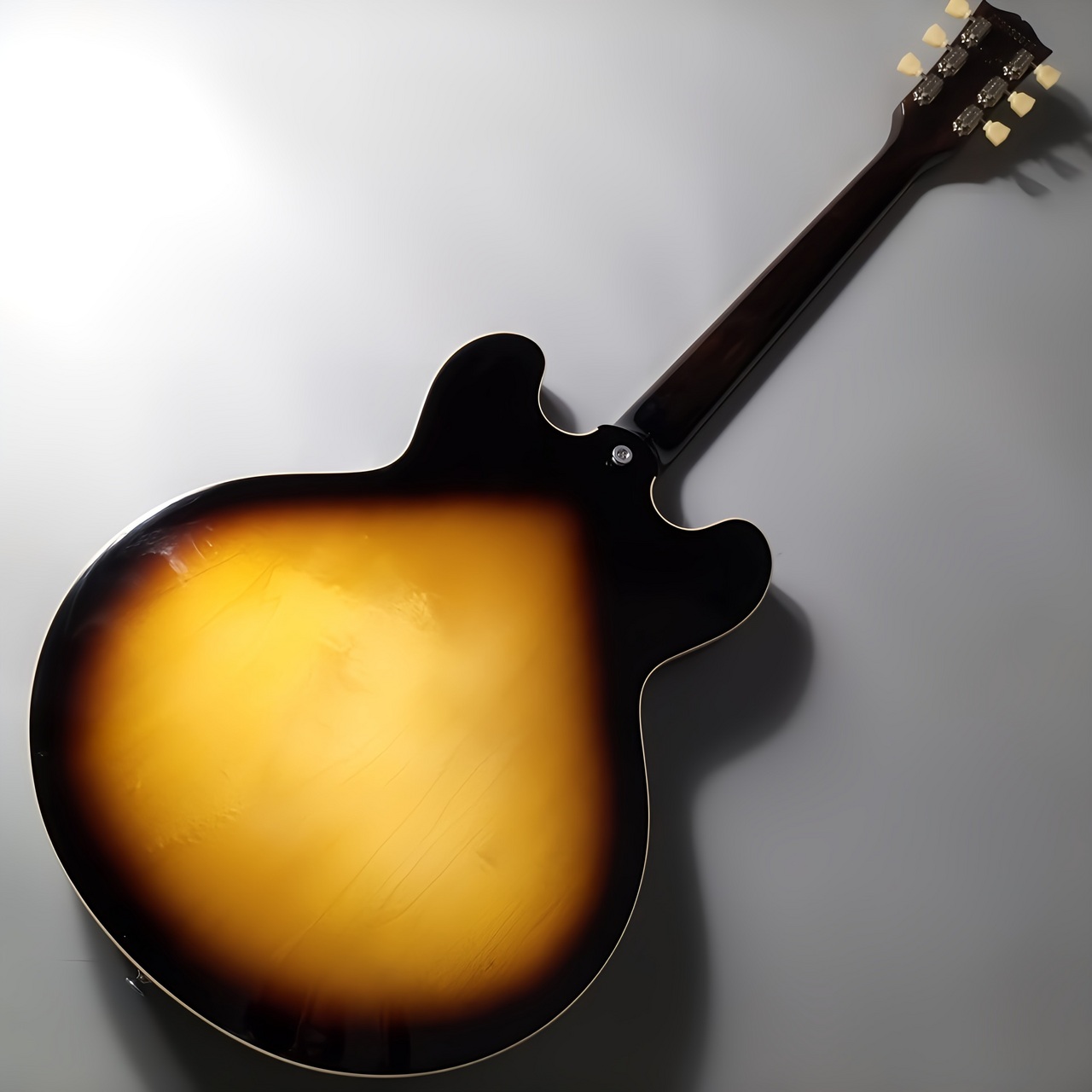 Gibson ES-335 Vintage Burst セミアコギター（新品/送料無料）【楽器 