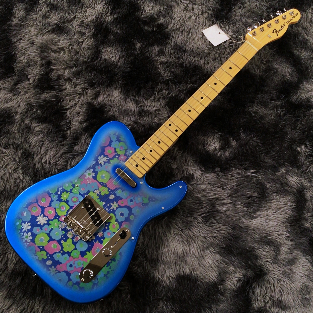 Fender Telecaster Blue Flower 25年限定生産 Fenderから「Blue Flower」テレとストラトが2025年限定復刻！