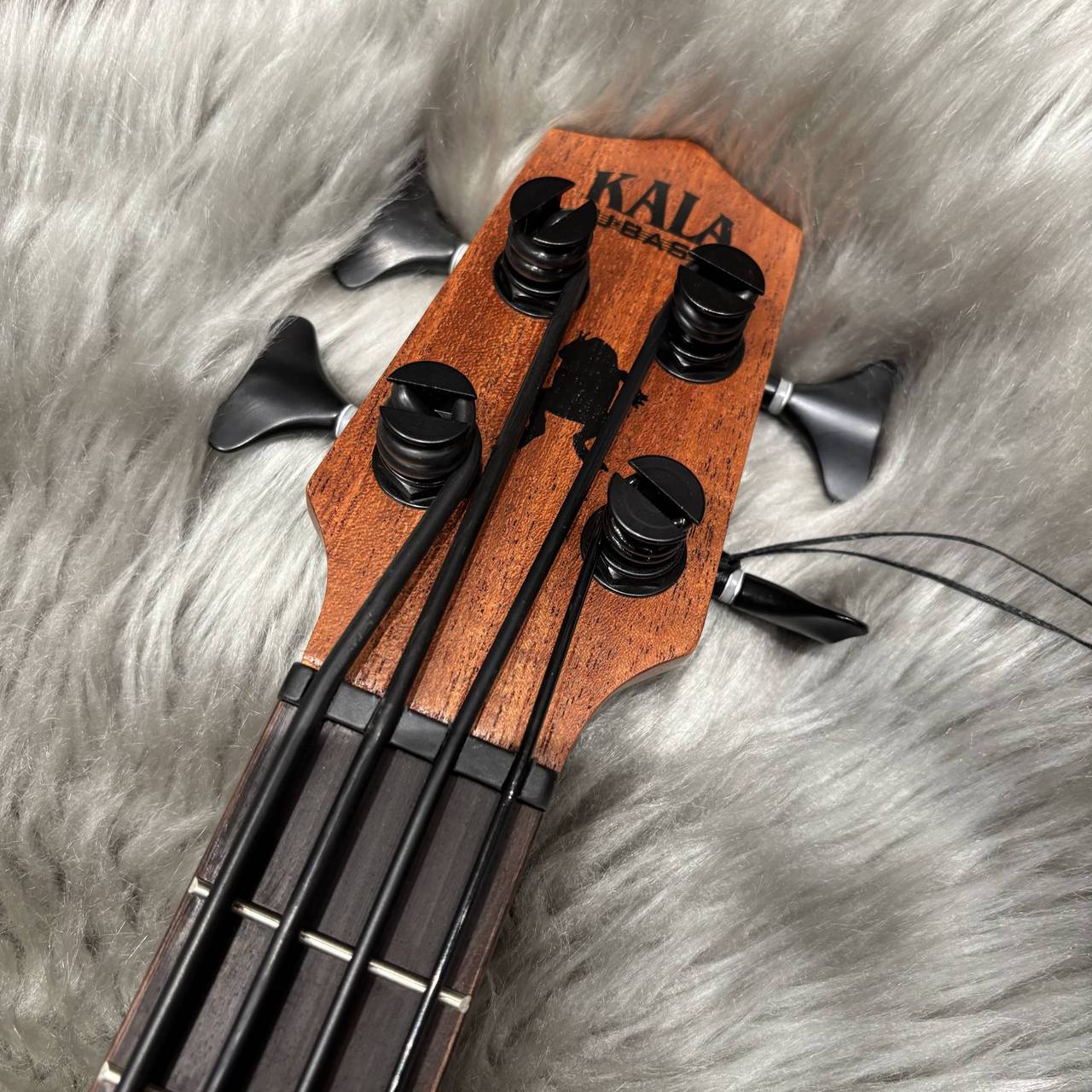 KALA UBASS-NOMAD-FS ウクレレベース 【U・BASS Series】（新品/送料