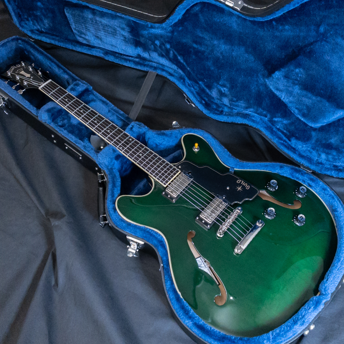GUILD STARFIRE IV ST EMERALD GREEN セミアコ StarfireIV ST エメラルドグリーン｜Guild Guitars