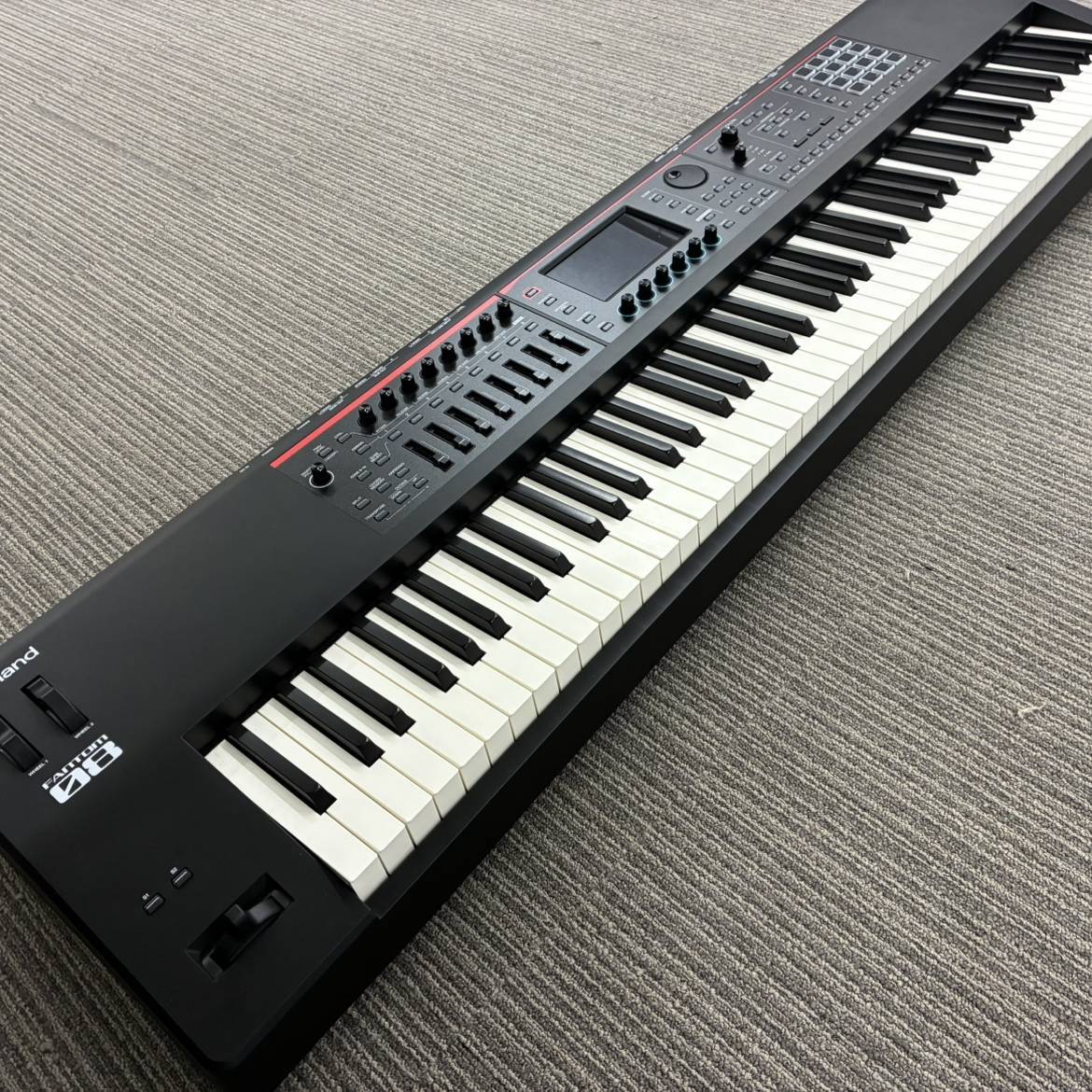 Roland FANTOM-08【現物画像】（中古/送料無料）【楽器検索デジマート】