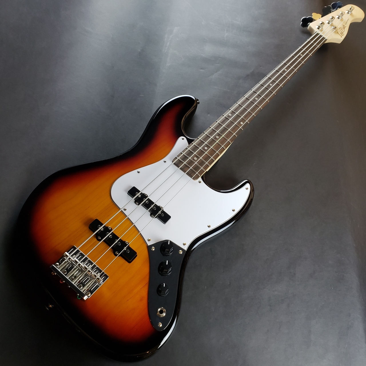 ベース LaidBack LJB-5-R-JJ 3Tone Sunburst LaidBack LJB-5-R-JJ 3Tone Sunburst エレキベース ジャズべ