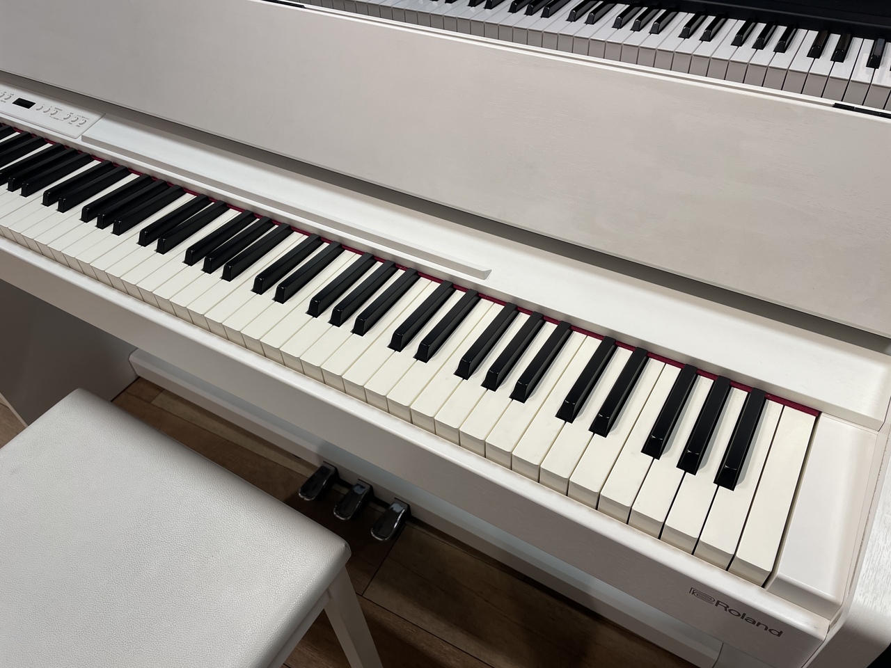 Roland F-140R-WH ホワイト【USED】（中古/送料無料）【楽器検索