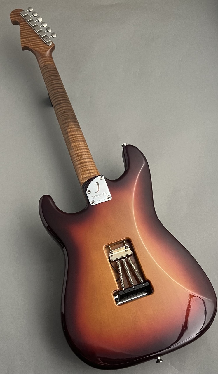 Iconic Guitars Solana 62S -Vintage Modern - Faded 3Tone Sunburst