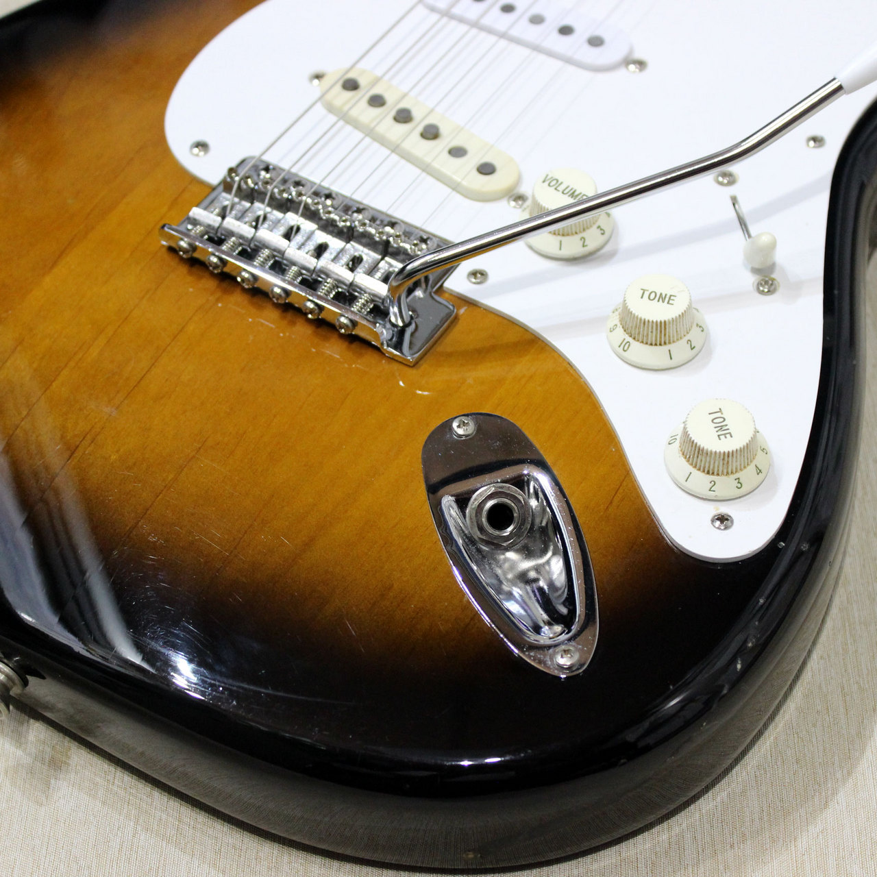 Fender Japan ST-57 ジャパンヴィンテージ　ストラト　Oシリアル Fender Japan ST-57/CAR R0シリアル (フェンダージャパン