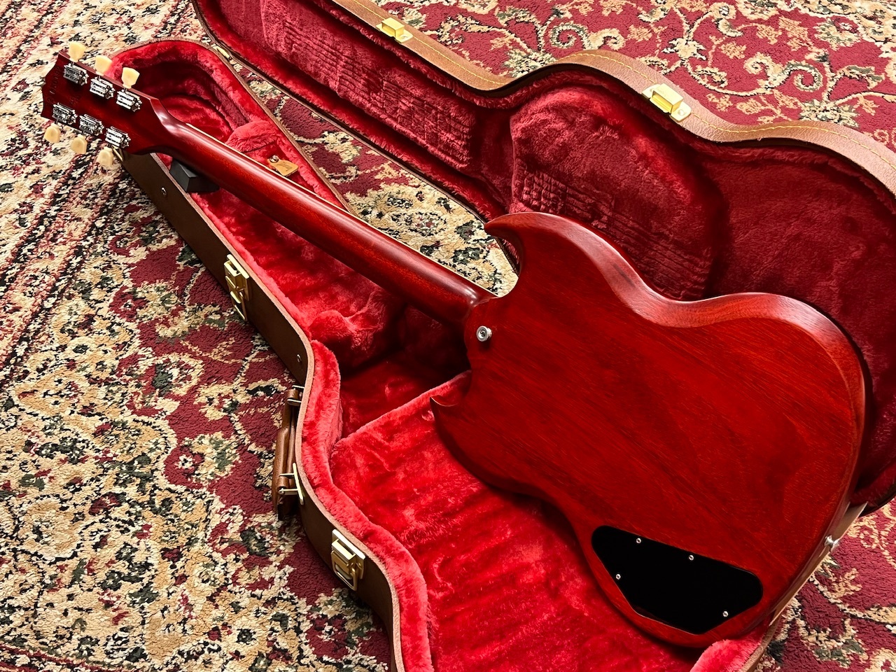 【②】Maestro by Gibson SG チェリー エレキギター Gibson 【NEW】 SG Standard '61 Faded Maestro Vibrola Vintage