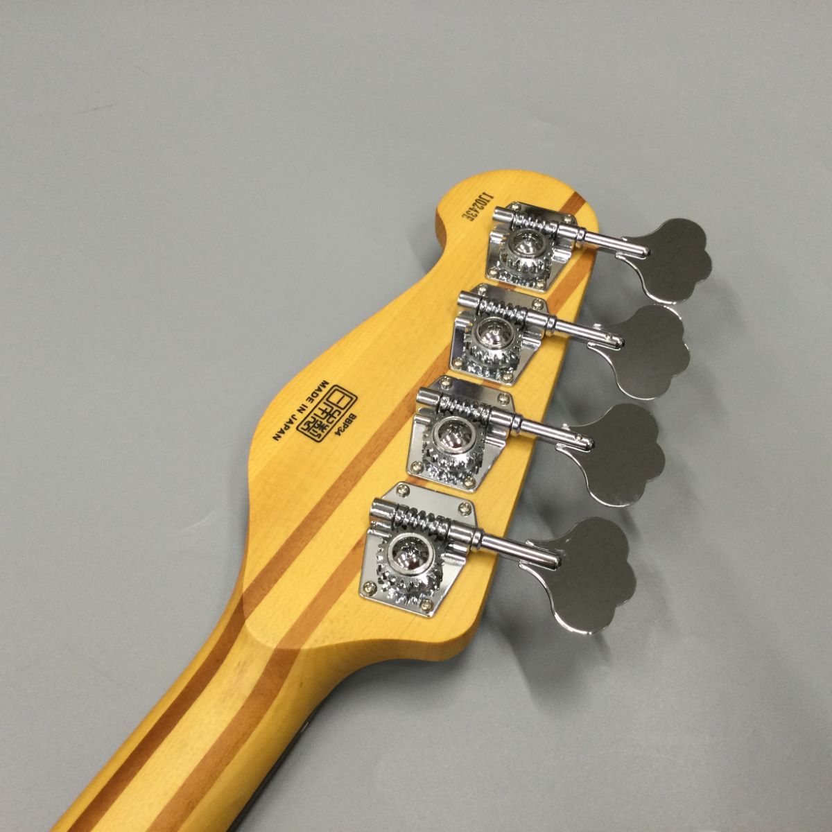 ★美品★ YAMAHA BBP34 Vintage White Yamaha BBP34 Vintage White 4-string Electric Bass Guitar