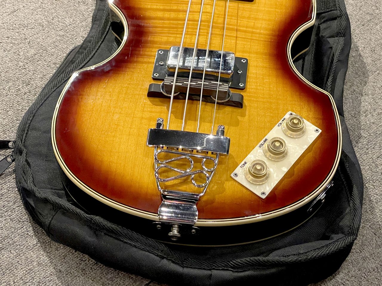 Epiphone Viola Bass（中古）【楽器検索デジマート】