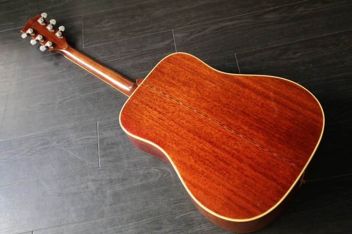 アコースティックギター ！ハミングバード…１９７０年代ビンテージ Gibson Hummingbird 1970～1973年 セール期間限定価格