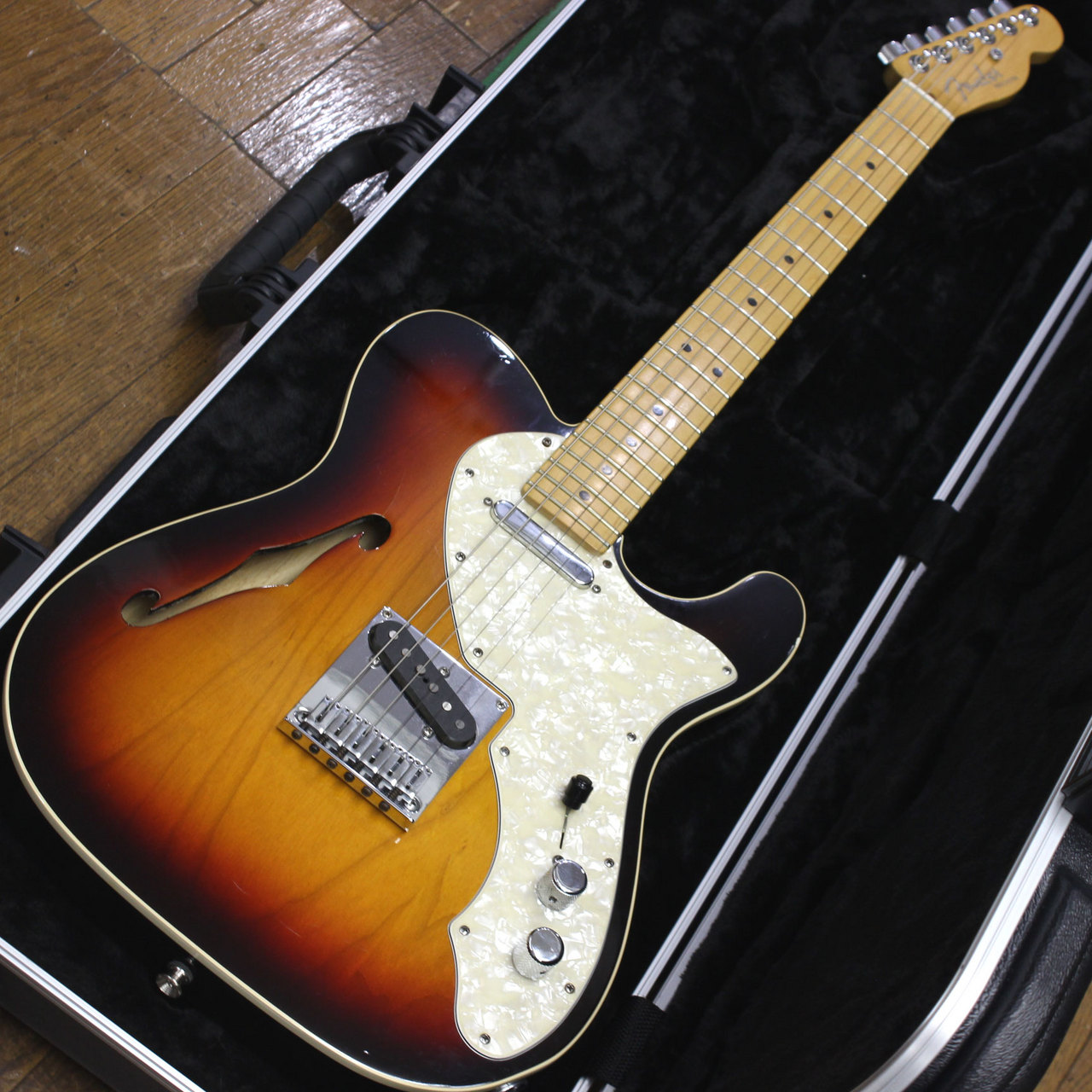 Fender American Deluxe Telecaster Thinline Sunburst テレキャスター