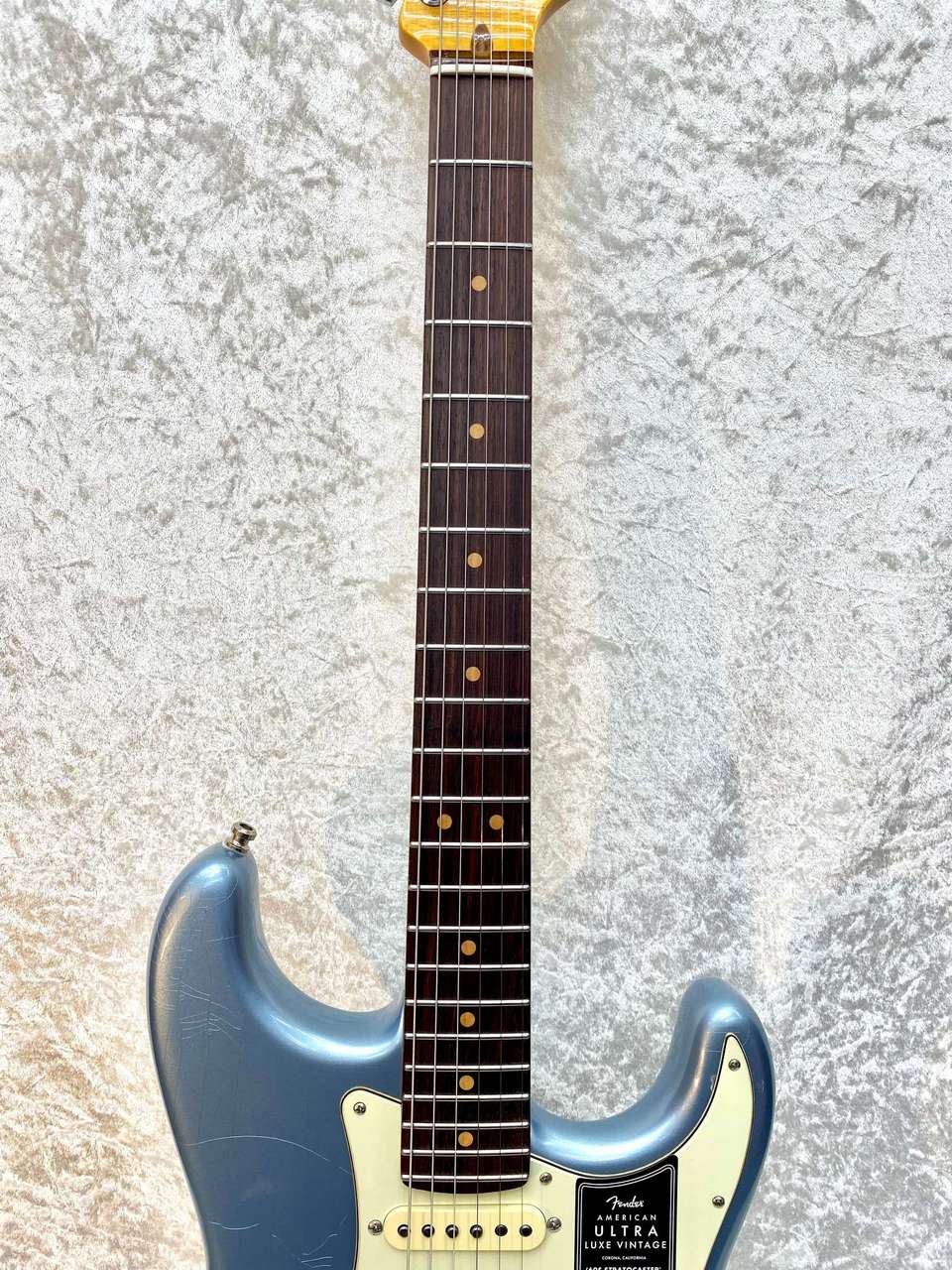 ケージロー　FENDER American Fender American Ultra Luxe Vintage 60s Stratocaster -Ice Blue