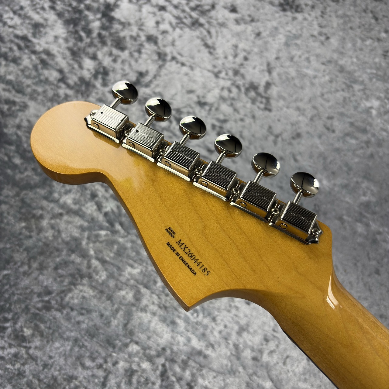 Fender Vintera III Mid '60s Jazzmaster -Candy Apple Red