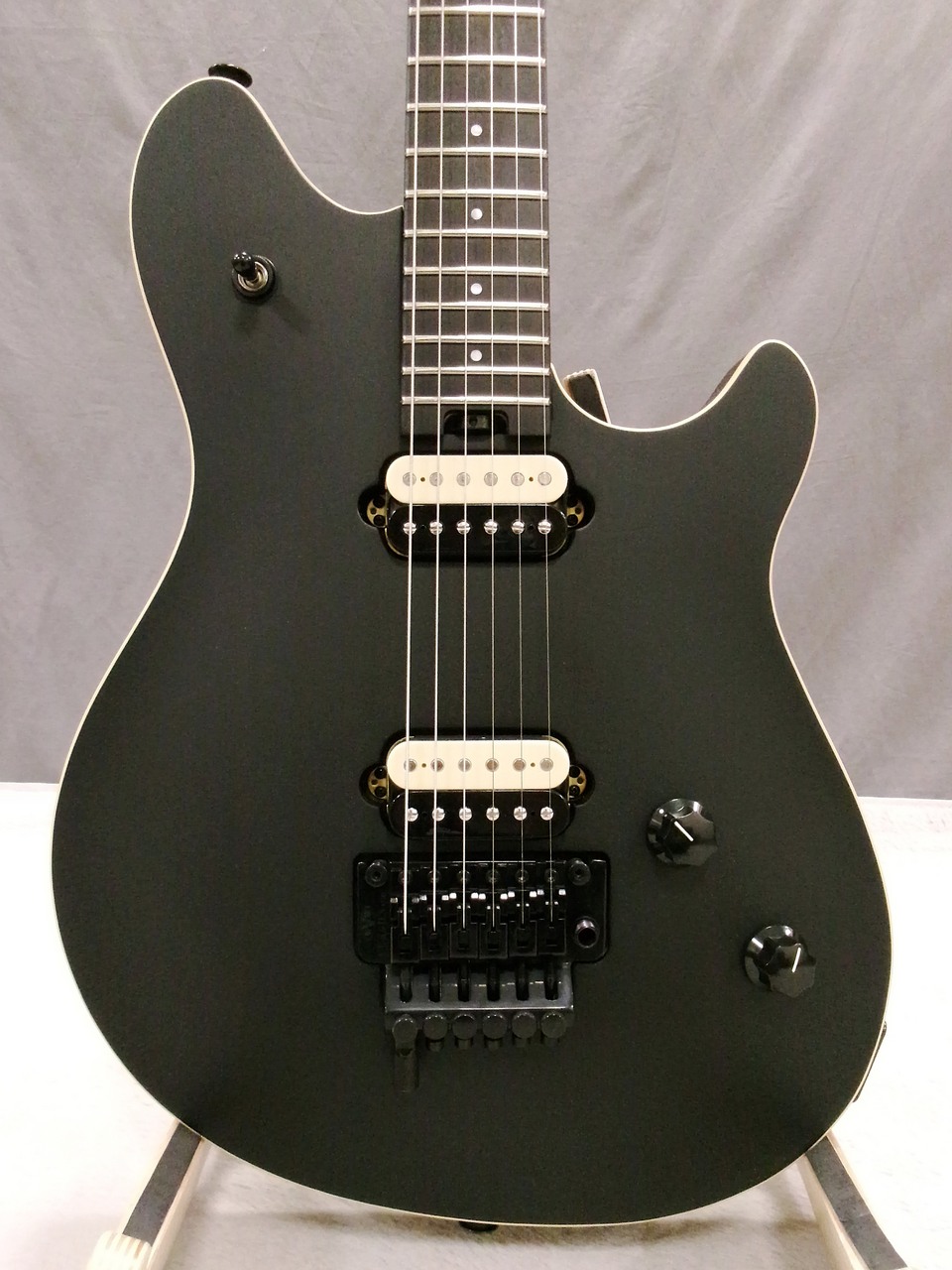 EVH Wolfgang Special Ebony Fingerboard Stealth Black（新品特価