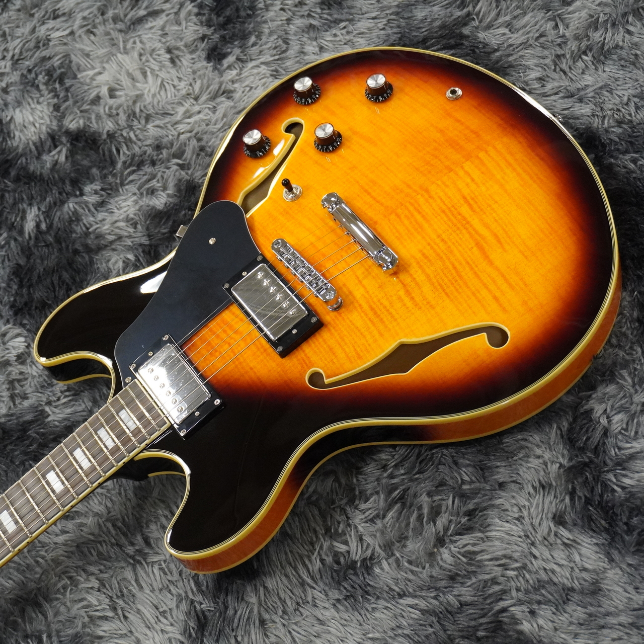 m*6様 サイアー　ラリーカールトン　サンバースト セミホロウボディ Sire Larry Carlton H7 VS (Viintage Sunburst) 【2025年製