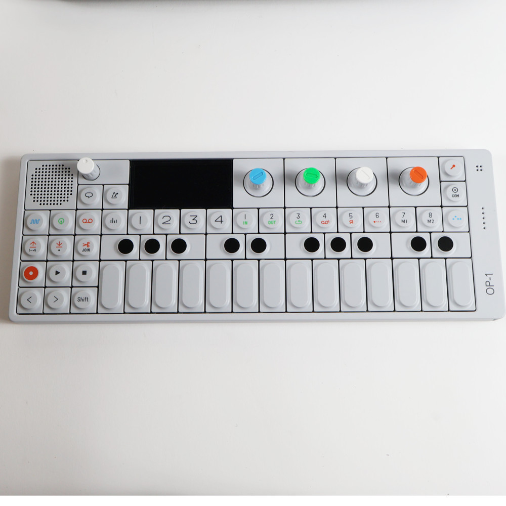 Teenage Engineering 【中古】 ポータブルシンセサイザー