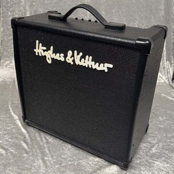 品質検査済 Hughes&Kettner EDITION BLUE 30R 【新宿店】（中古）【楽器検索 アンプ