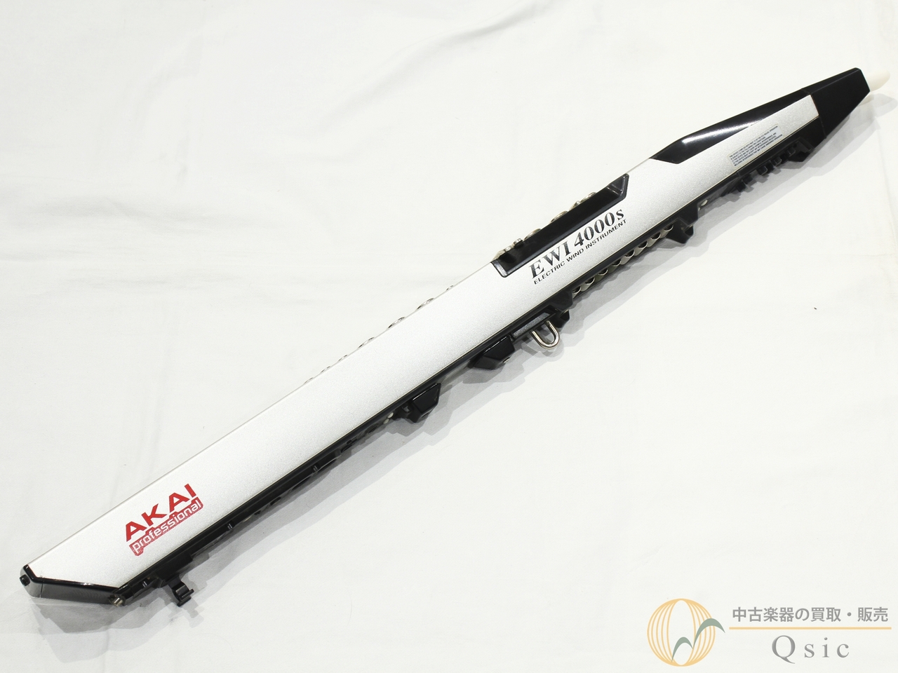 AKAI EWI4000SW 電子管楽器 ホワイト s-l400.jpg