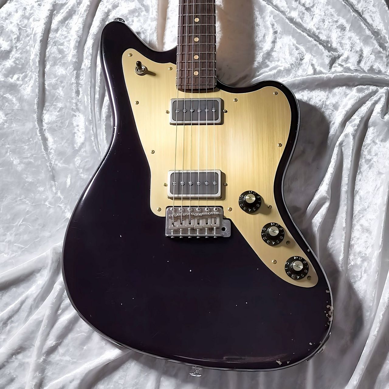 Black Smoker TRAD MASTER SIGMA-JM Gold Anodized Medium aged 濡羽色