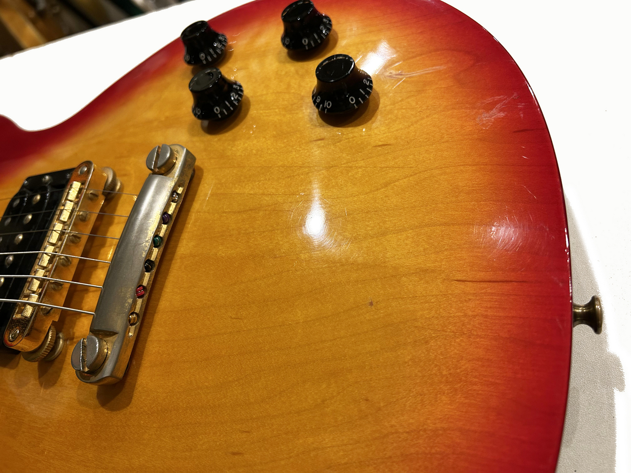 Gibson Gibson Les Paul Studio Lite Cherry Burst 1993年製（中古 
