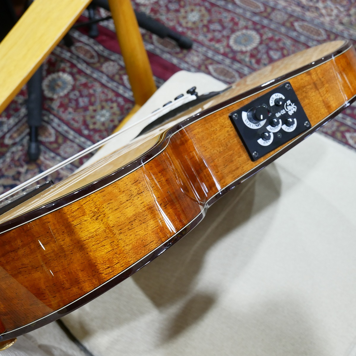 Crews Maniac Sound EB-2400 Limited / Koa 【コアバック&サイド