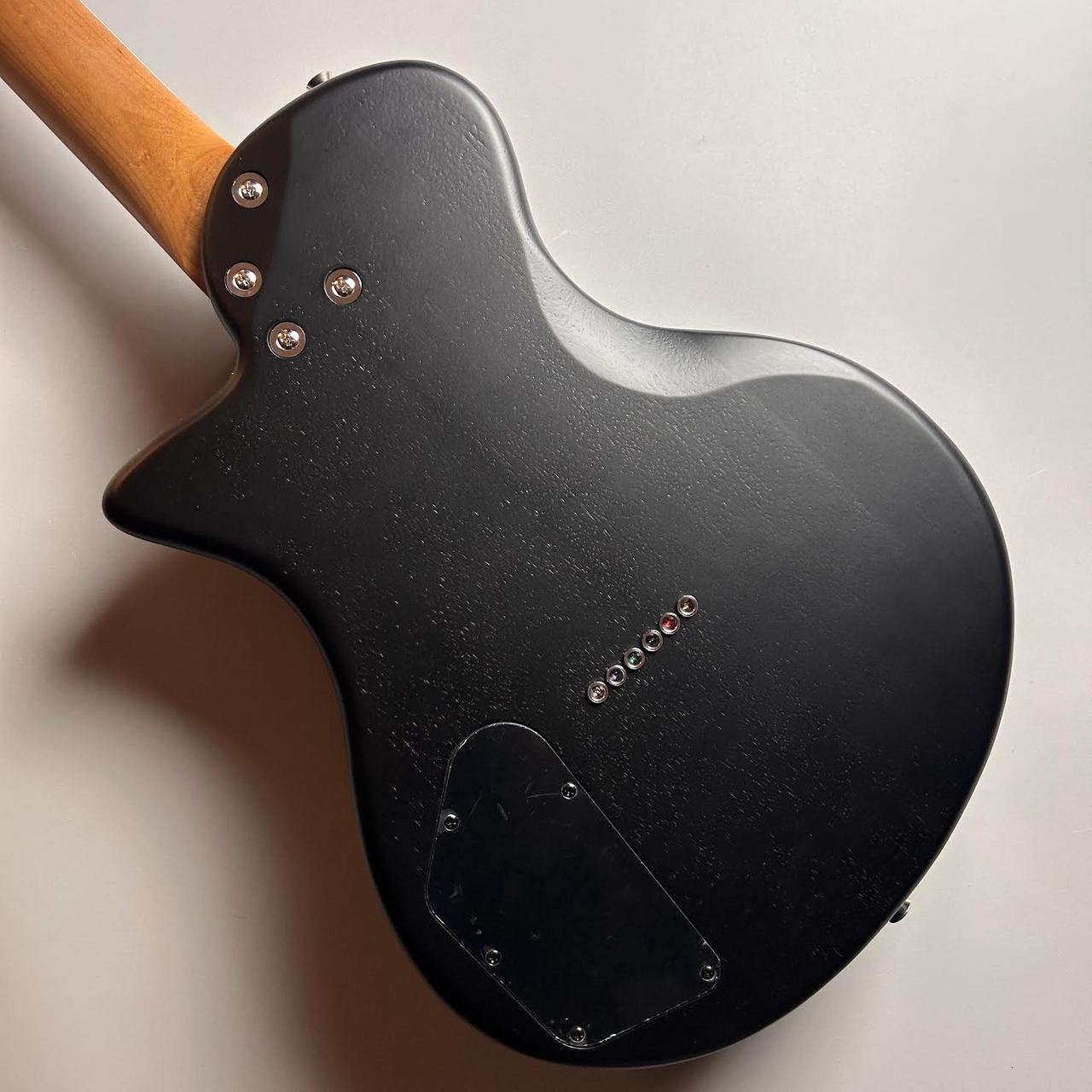 RYOGA 【現物画像】HORNET Open Pore Black エレキギター ハムバッカー