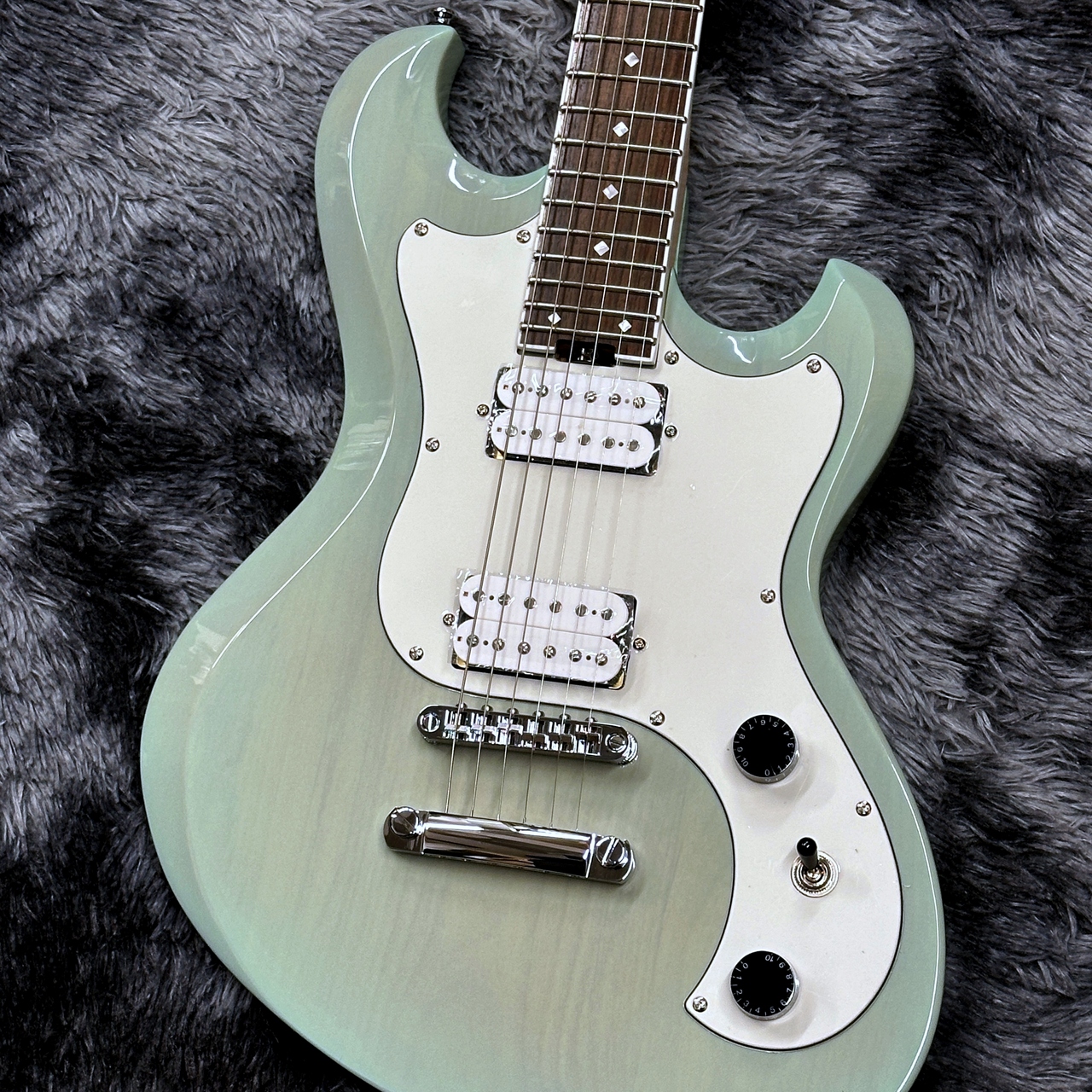 BanG Dream! ULTRATONE Anon【MyGO!!!!!のギタリスト 千早愛音 モデル】【希少入荷】