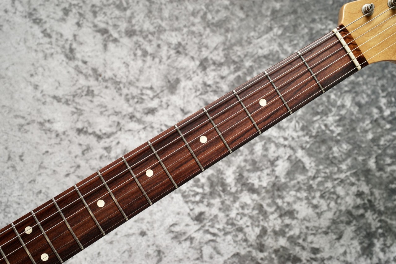 Fender American Vintage 1962 Stratocaster Thin Lacquer/ Dakota Red