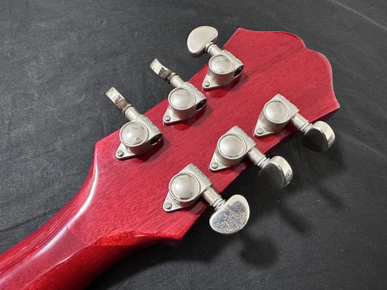 エピフォン　Epiphone DOT CH セミアコ チェリー Amazon | Epiphone エピフォン セミアコギター Dot (CH
