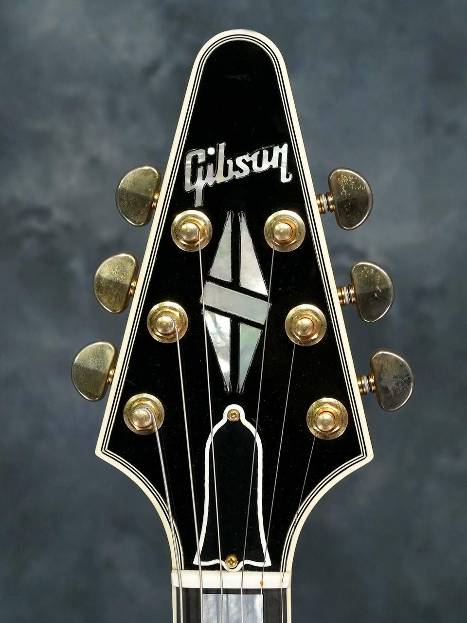 Gibson Custom Shop Flying V Custom Ebony w/Richlite Fingerboard