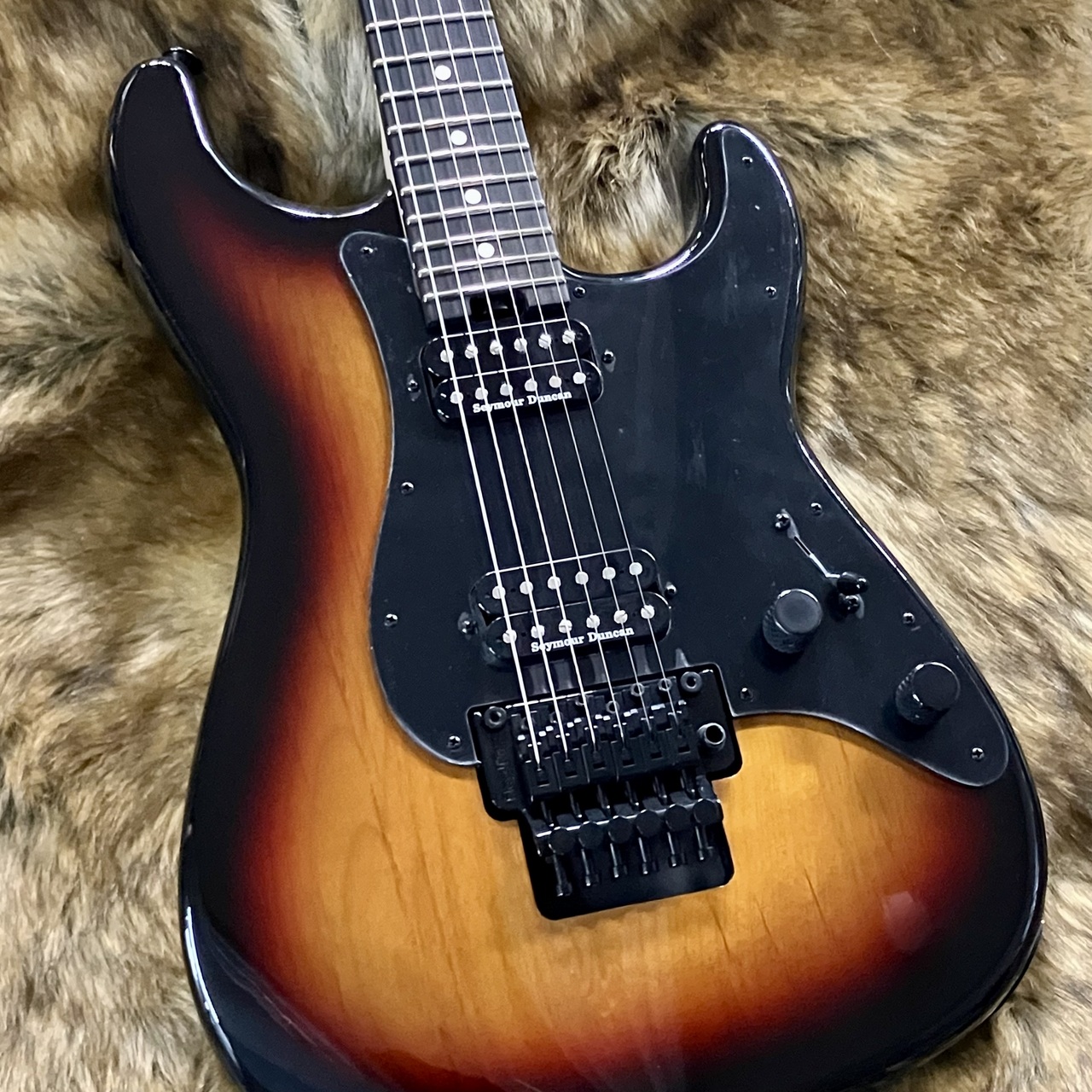 Charvel Pro-Mod So-Cal Style 1 HH FR E, Three-Tone Sunburst【清水