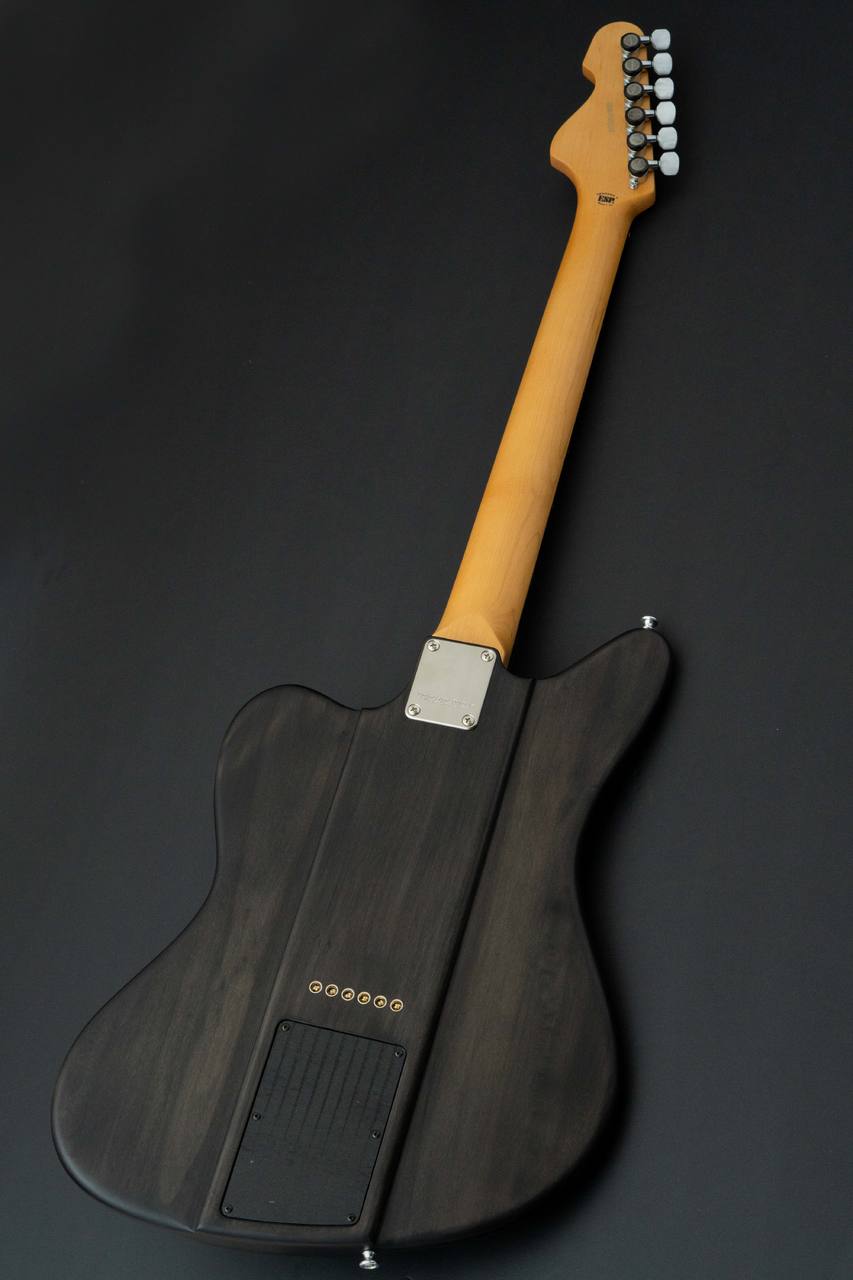 KARMASTER　EDWARDS Platinum Edition 　滝 善充 動画：エドワーズの滝 善充モデル”KARMASTER”、ボディー薄っ