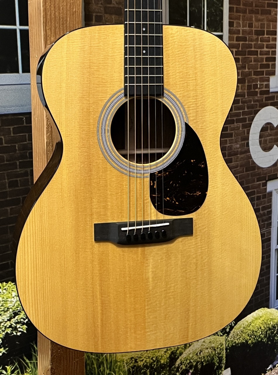 9/2迄の掲載となります！】専用ハードケース付Martin OM-21 9/2