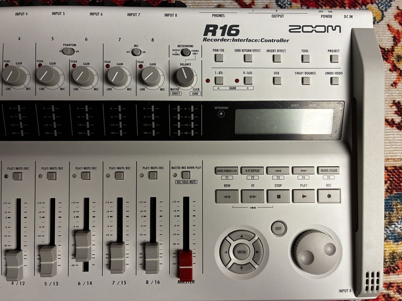 ZOOM R16 【現物画像】（中古/送料無料）【楽器検索デジマート】