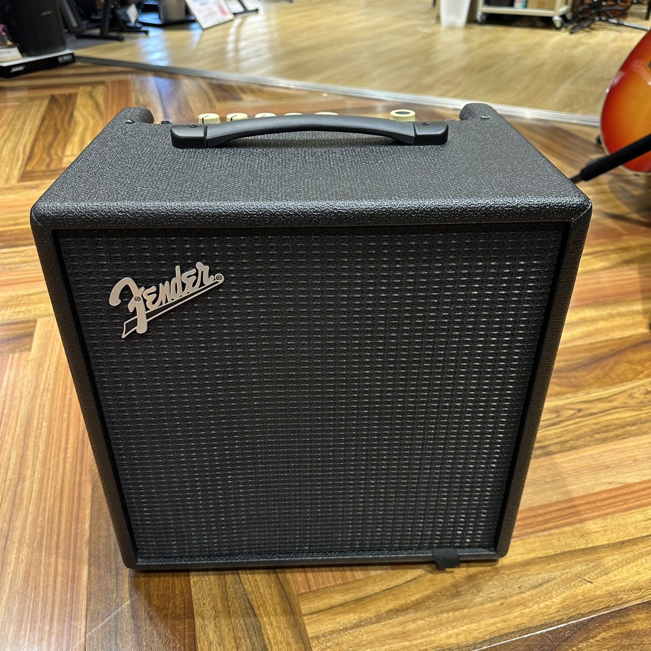 Fender Rumble LT25 ベース用アンプ 本体 Fender Rumble LT25【現物画像】（中古/送料無料）【楽器検索デジマート】