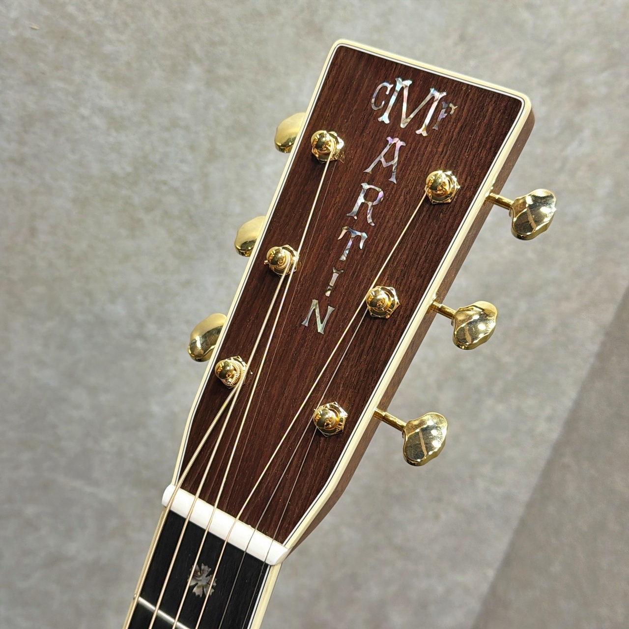【2/28まで】Martin OM-42 ワンオーナー 中古 調整済み Martin 【美品中古】【試奏動画あり】OM-42 Standard '25【煌びやかで