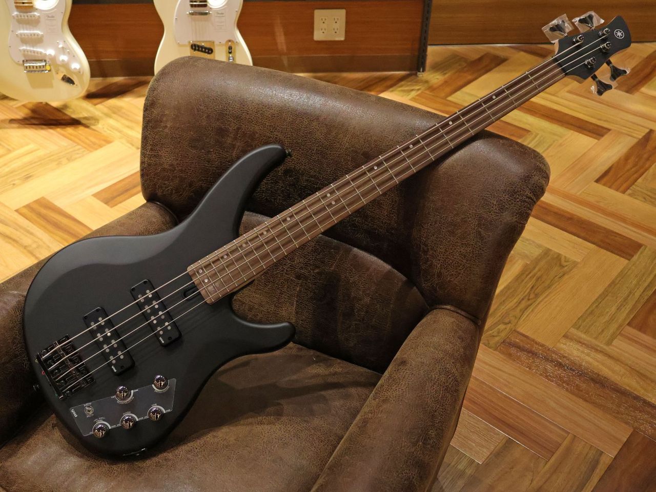 YAMAHA TRBX504 Translucent Black 【現物写真】3.62Kg（新品/送料無料