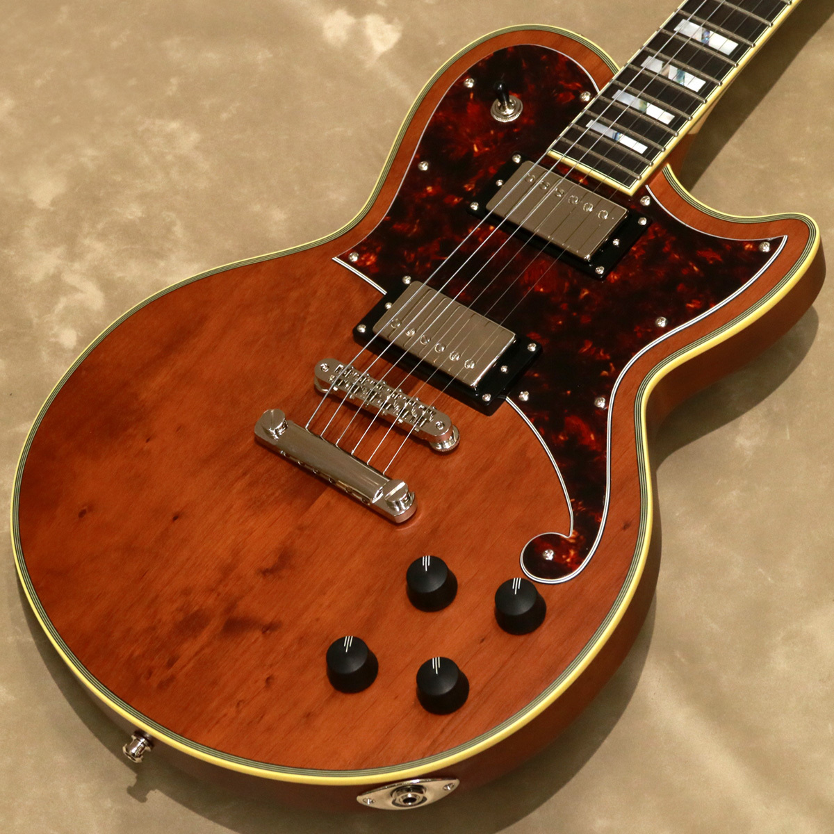 D'Angelico Deluxe Series Deluxe Atlantic, Matte Walnut（新品