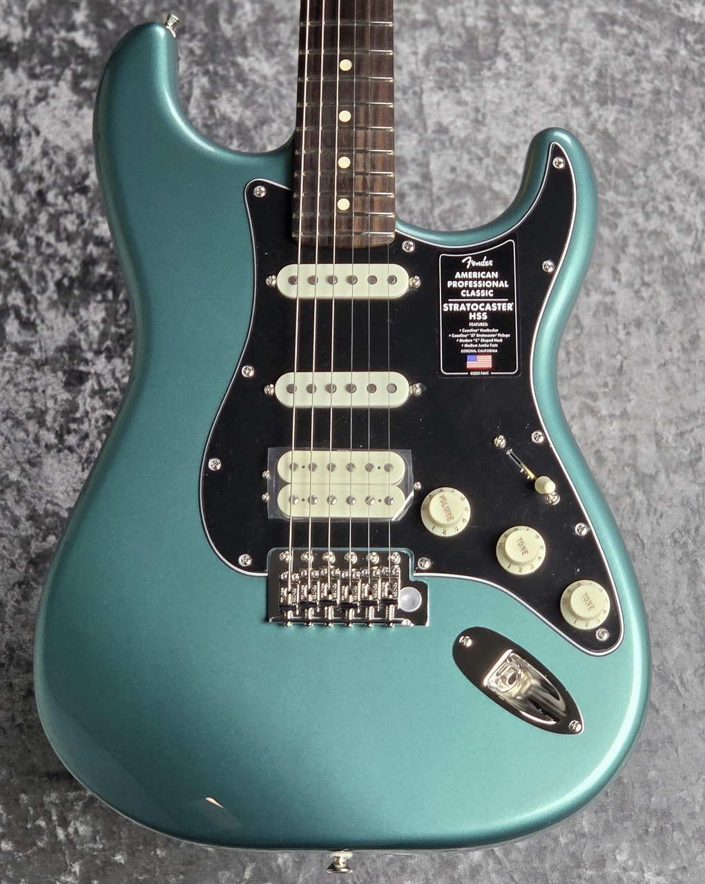 Fender American Professional Stratoメンテ済み Fender American Professional Classic Stratocaster HSS (Faded