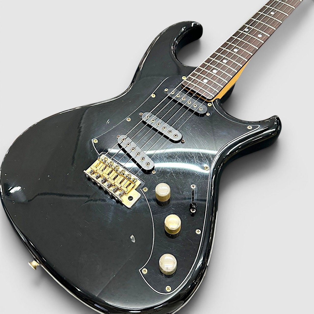 Aria Pro II RS DELUXE V ストラトタイプ（中古）【楽器検索デジマート】