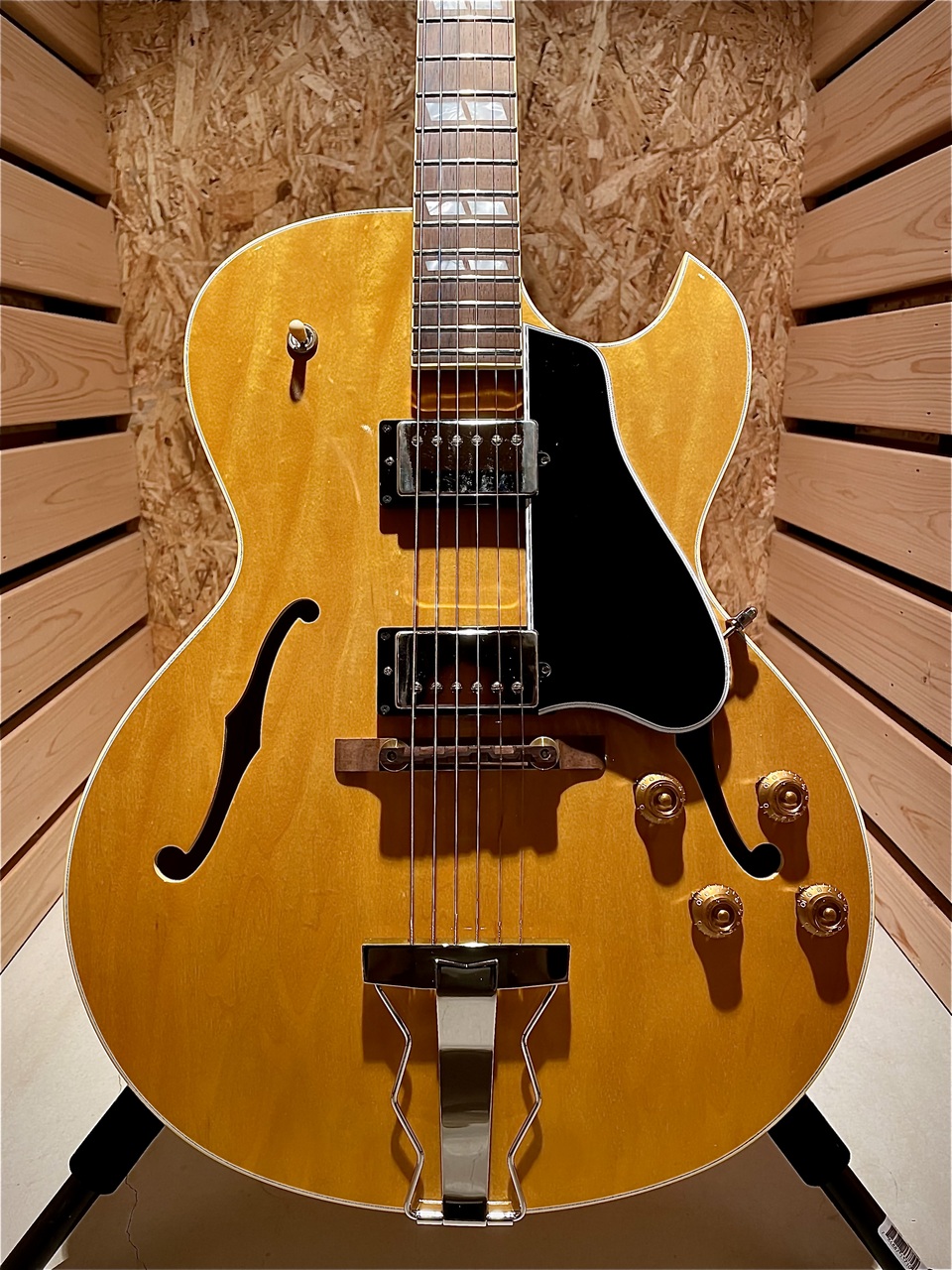 Archtop Tribute 175タイプ Archtop Tribute Custom ATC175 - Sunburst (Pre-owned) – Mak's