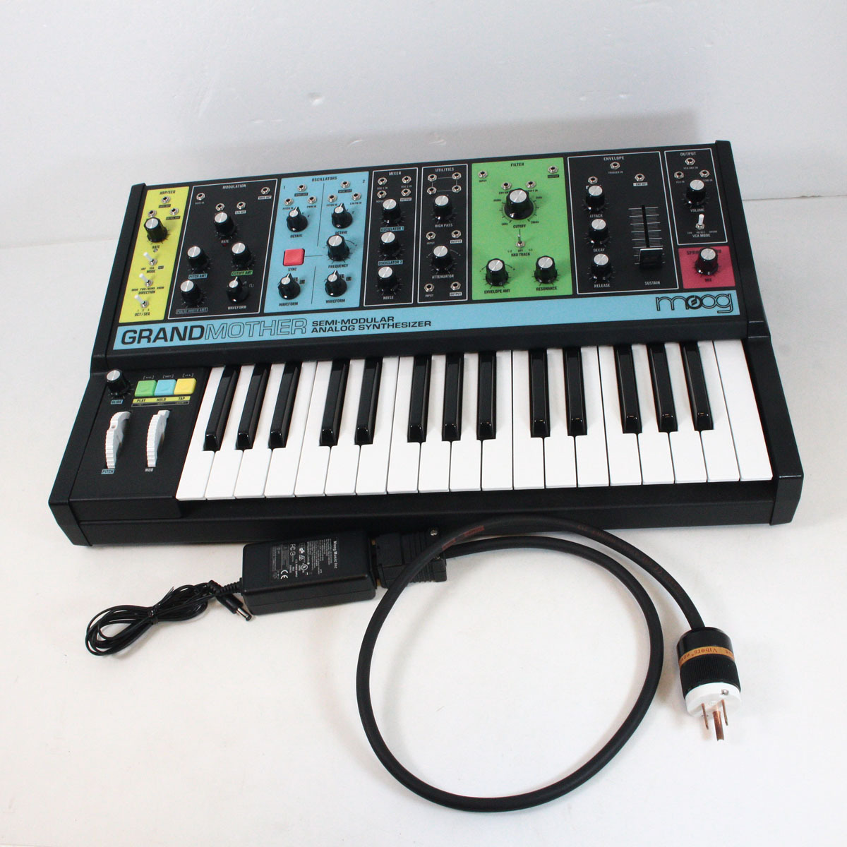 Moog Grandmother 【渋谷店】（中古/送料無料）【楽器検索デジマート】
