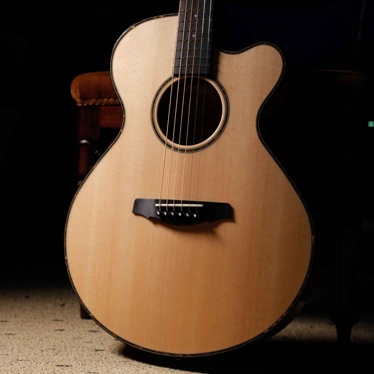 Crews Maniac Sound ES-1500C Premium Limited Crews Maniac Sound ES-1500C Premium Limited