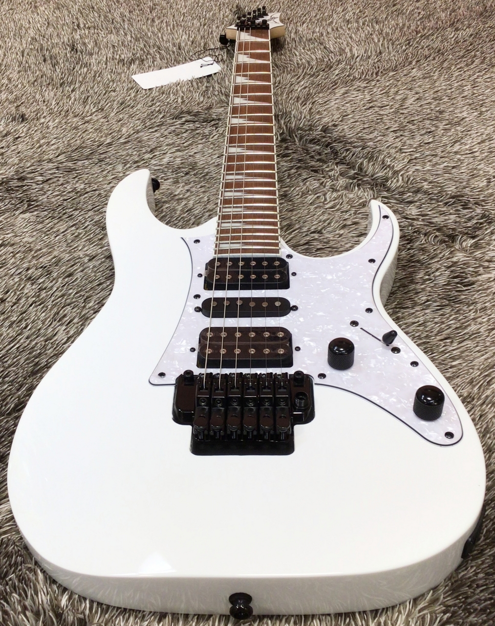 Ibanez RG450cxb ホワイト 24フレット ハムバッカー Ibanez RG450cxb ホワイト 24フレット ハムバッカー 楽天市場