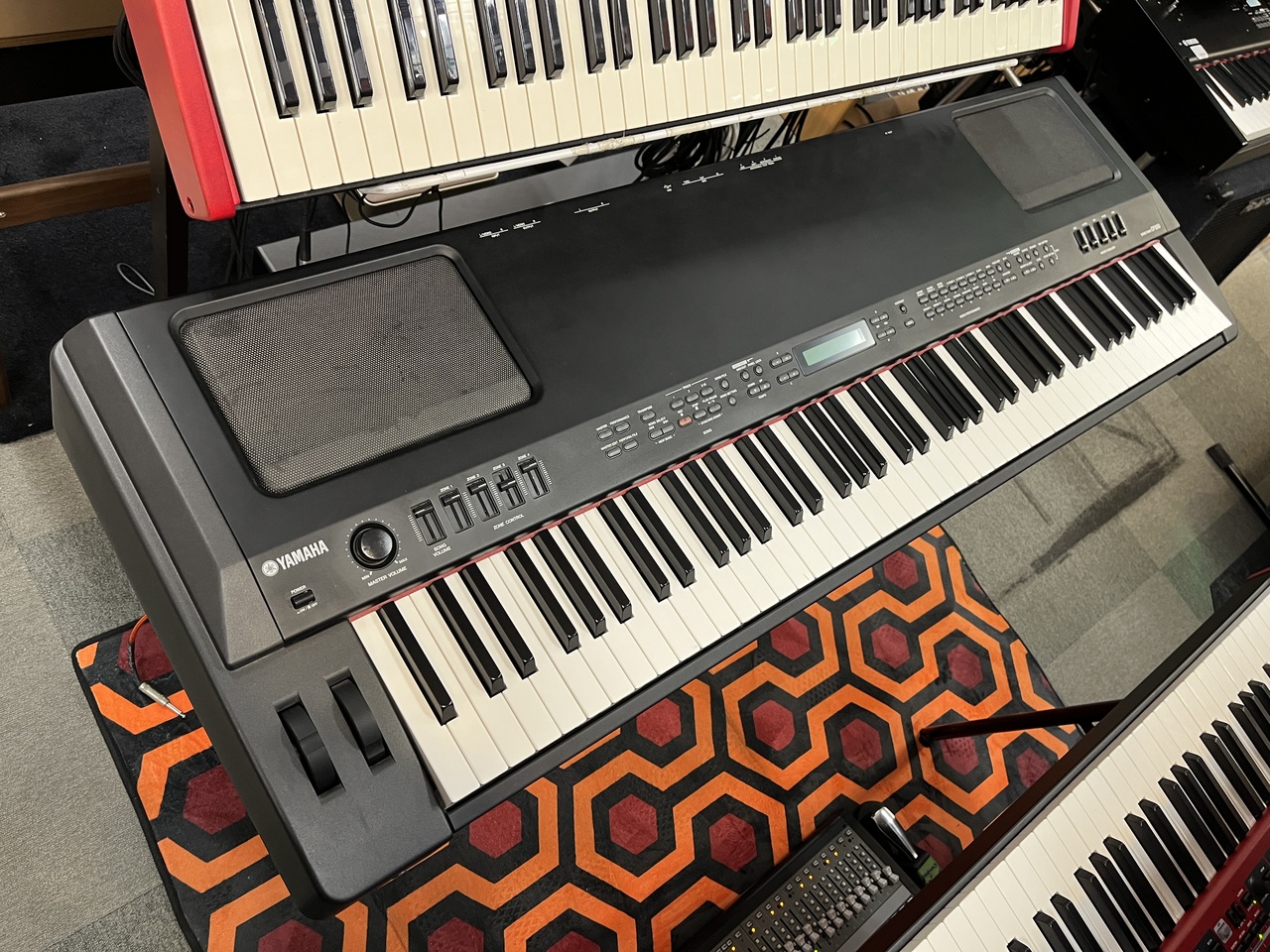 YAMAHA CP300【中古】（中古）【楽器検索デジマート】