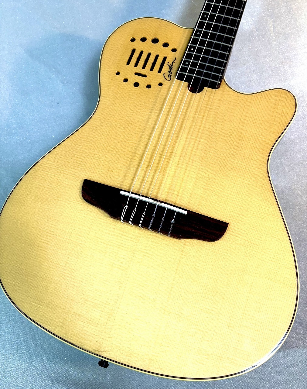 Godin 【USED】Multiac Nylon Duet Ambiance【福岡店】（中古）【楽器